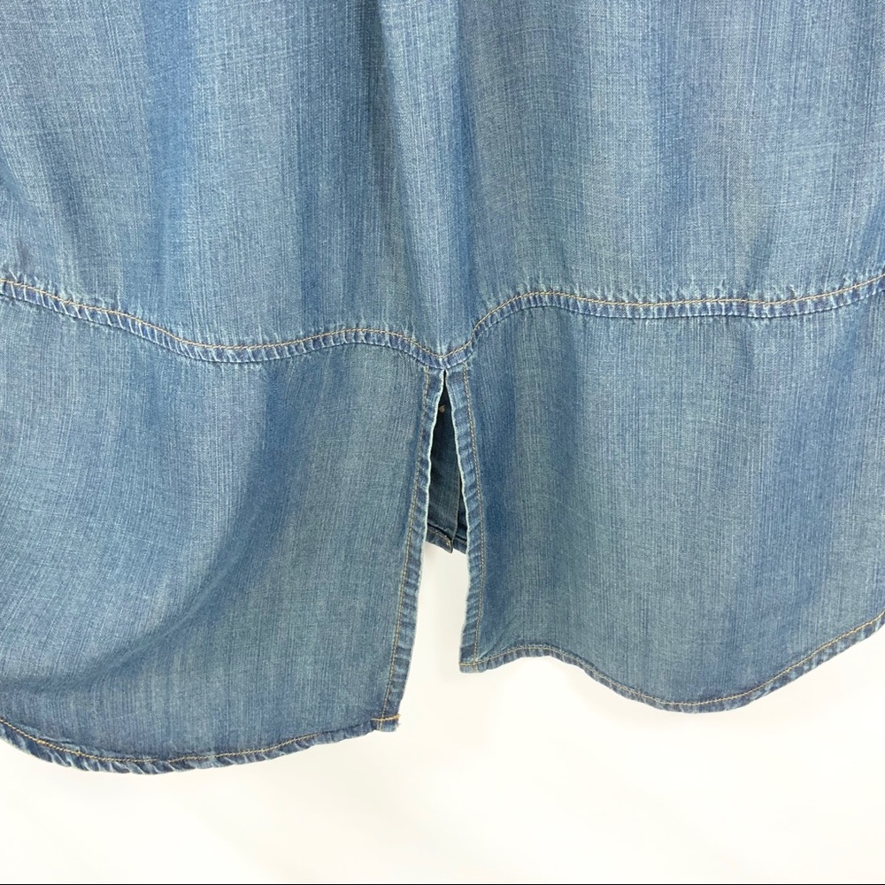 Anthropologie CLOTH & STONE Long Sleeve Button Down Top Chambray Denim Tencel D3 - Picture 7 of 9